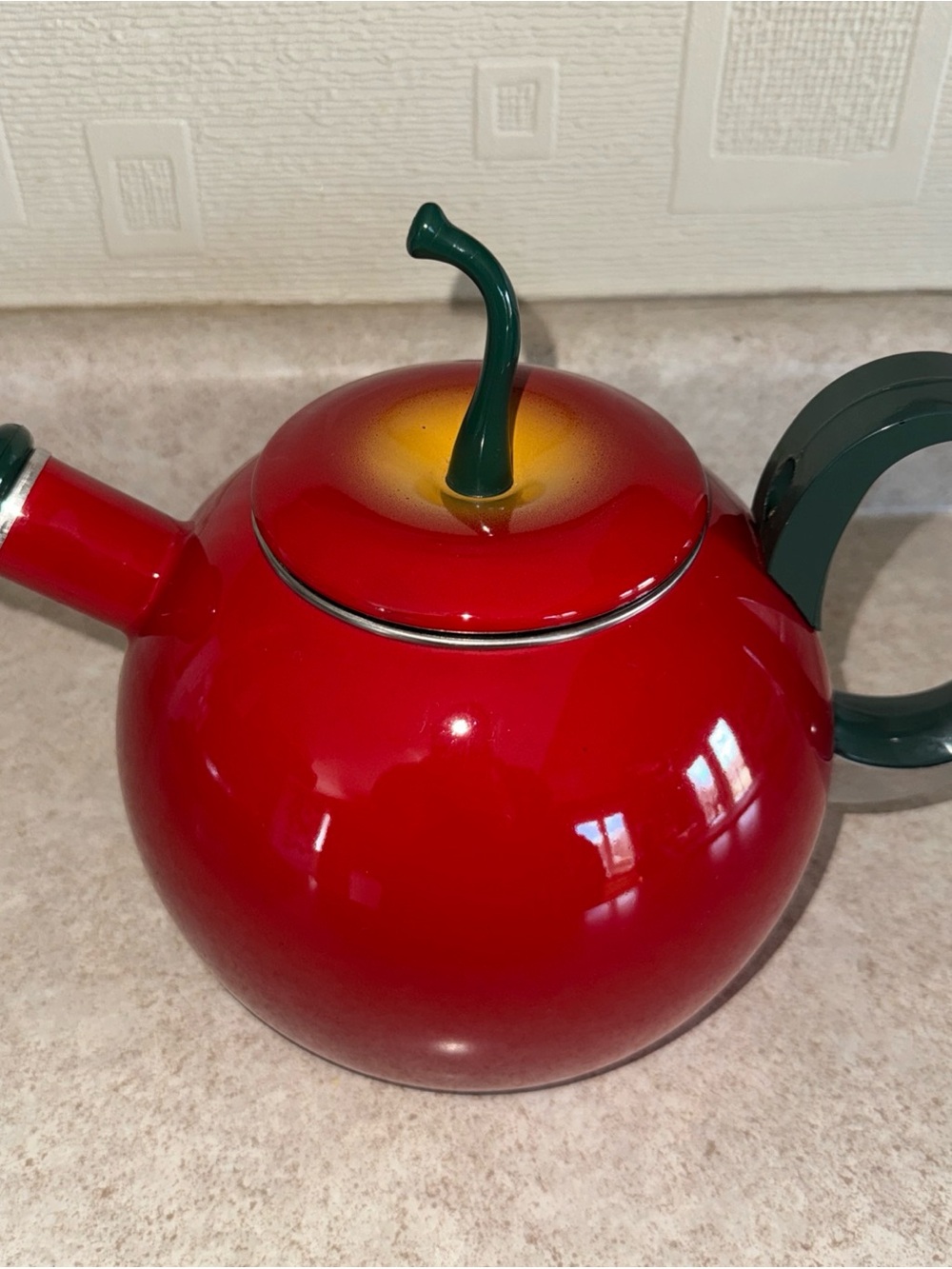 COPCO Vintage 1980’s Red Apple Whistle Kettle Teapot Metal Enamel 2.5 Qt